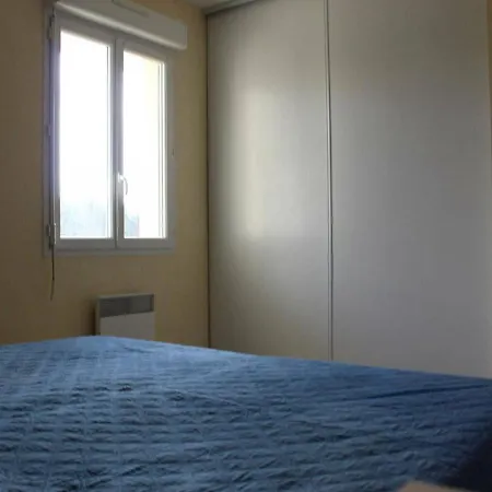 Jonzac, 3 Pieces, 4 Personnes - Fr-1-246d-2 Apartment